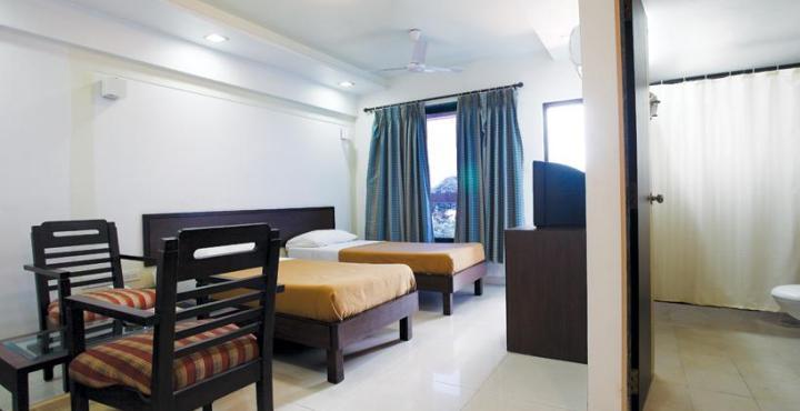 Le Royale Hotel Dadra Exterior photo